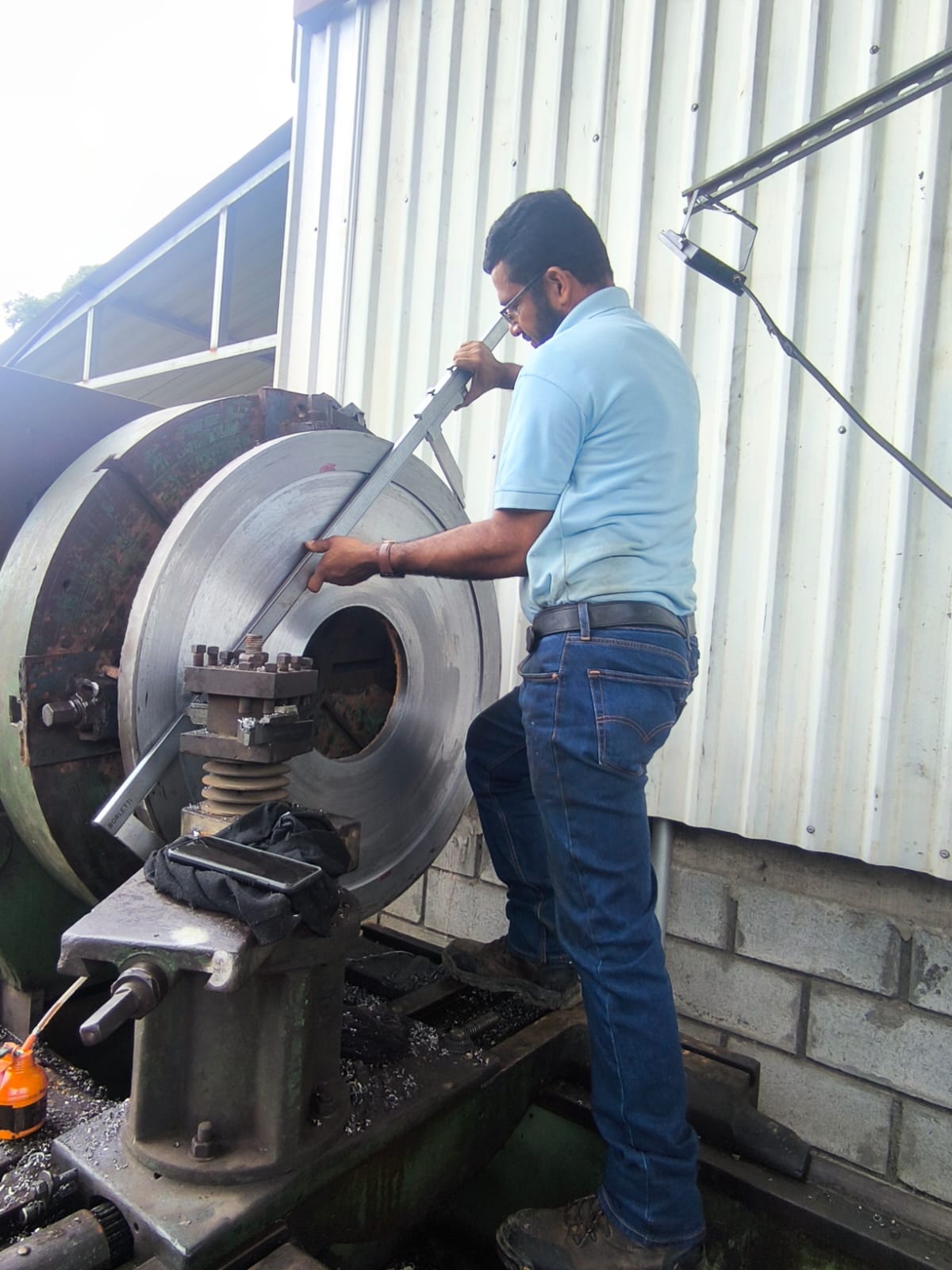 Imagen de maquinaria de precisión